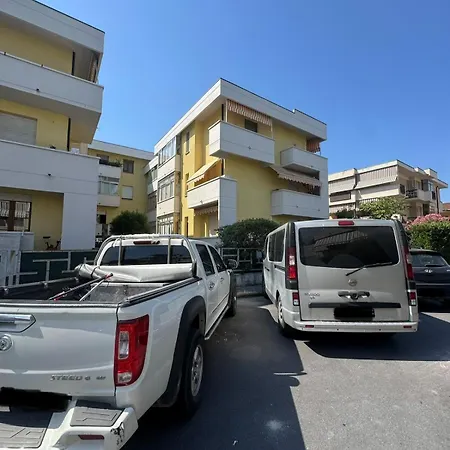 Al Piano Terra - 1,5km Dal Mare Apartman